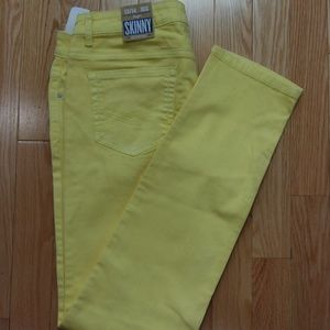 Aeropostale Yellow Skinny Fit Women's Pants
